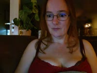 Hey, tja wat moet je hier neerzetten haha. Ik ben Sabina 43 jaar en ben op zoek naar wat plezier, spanning en avontuur.  Dit kan je zo breed zien als je zelf wil haha. Ik hoop iemand te leren kennen die gezellig spontaan en ondeugend kan zijn. Zie je jezelf hierin of heb je gewoon zin in (ont-) spanning zonder verplichtingen dan weet je me te vinden ;)   Liefs Sabina     (Vaak online tussen 19.30-23 uur)