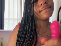 im a young Ebony girl that enjoys to be freaky and have a good time. Hope to be your next obsession