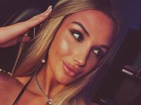 hot cam girl fingering shaved pussy MeganHamillton