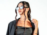 camslut showing tits TamaraArias