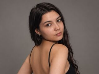 naked cam girl masturbating with sextoy SophieShark