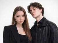 live videochat couple LeoAndMira