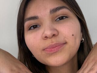 free pussy webcam AdriaKunstlinger