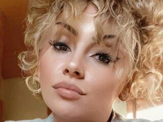 chatroom webcam photo AlexisGray