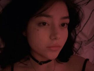 free webcam chat room AlisaGlow
