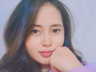 fingering webcamgirl AlmariWilliams