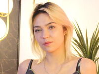 nude webcamgirl pic AlysiaBennet