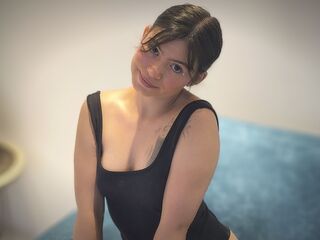 cam girl masturbating with vibrator AmeliLuna