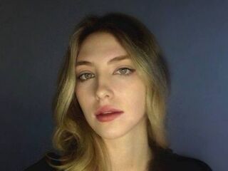 beautiful girl AmyHuckabey