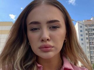 naked girl with webcam masturbating with dildo AnnettaToran