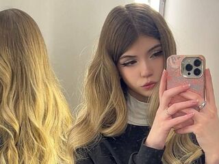 camgirl masturbating AriJane
