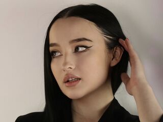 adult chat room BellaRei