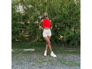 camslut topless BellzRosee