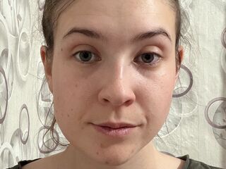 naughty camgirl fingering pussy BuenaRiblet