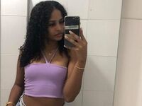 masturbating camgirl CamilaHank