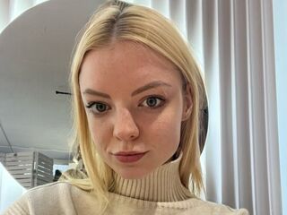 chat room cam CarlenePattie