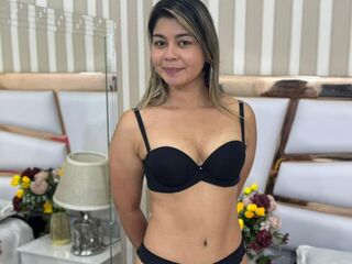 fingering camslut CarlyJoness