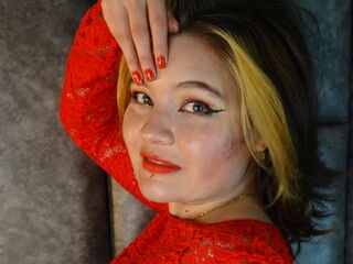 girl showing tits CatalinaDiaz