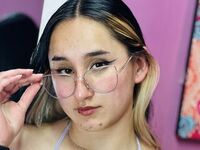 naked cam girl CharlotteStuart