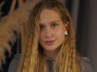 topless girl DamarisWellnitz