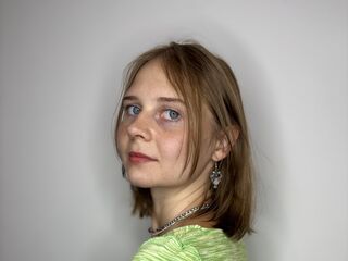 naughty webcamgirl DenniseVerso