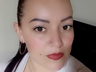 cam girl masturbating with sextoy DinaCarls