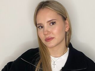 adult cam show EmeritaParra