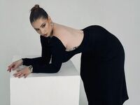 camgirl showing tits EmilyDancer