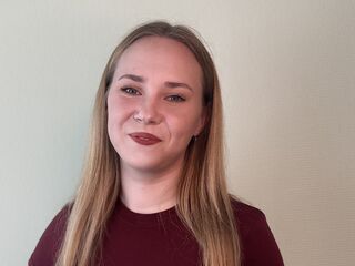 cam girl spreading pussy EugeniaDaily