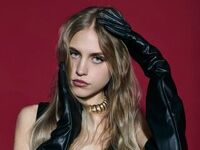 sexshow EveTottingham