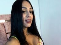 hot cam girl masturbating with sextoy GiaDinamoe