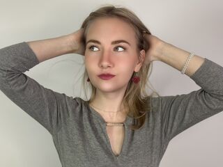 naked cam girl masturbating with sextoy HisakoHenn