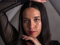 naked webcam girl IrysMontiel