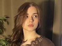 naked camgirl masturbating with vibrator JamesLangel