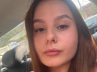 cam girl playing with dildo JaynePencil