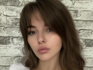 naked girl with webcam fingering pussy JessikaLatus