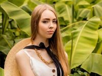 cam stripper JettieMecca