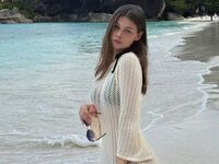 camgirl fingering shaved pussy JodeeTroglen