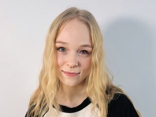 nude cam photo KamiMellema