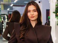 fingering camslut KatieHarrise