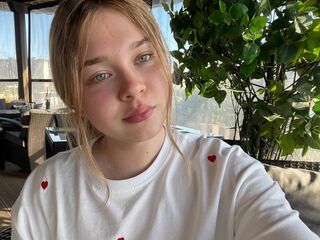 cam girl cam KendallHennig