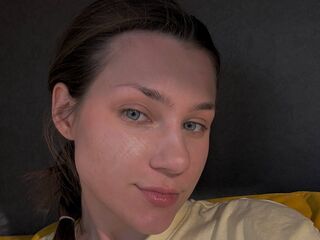 naughty camgirl masturbating with dildo LanaEismont