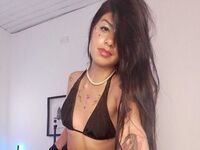 livesex cam LaurieMaiby