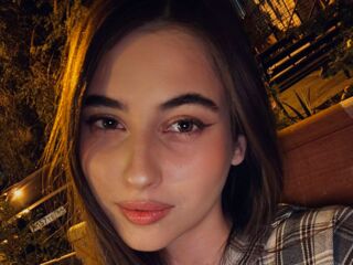 hardcore webcam LeiaFrost