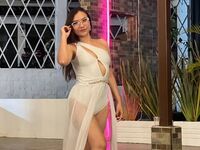 cam girl masturbating with vibrator LeticieHinkley