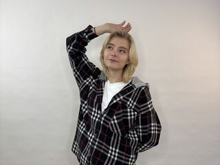 camgirl chatroom LorieYancy