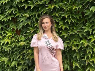 girl webcam show LucianaMasten
