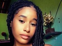 hot cam girl fingering shaved pussy LuiseHuebsch