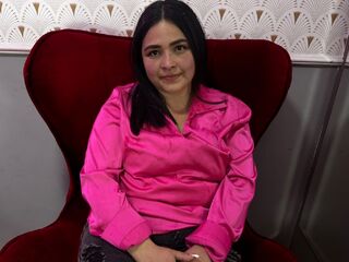 naughty camgirl fingering pussy LyaBonnet