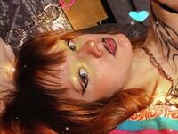 camwhore masturbating with dildo LyndseyLindow
